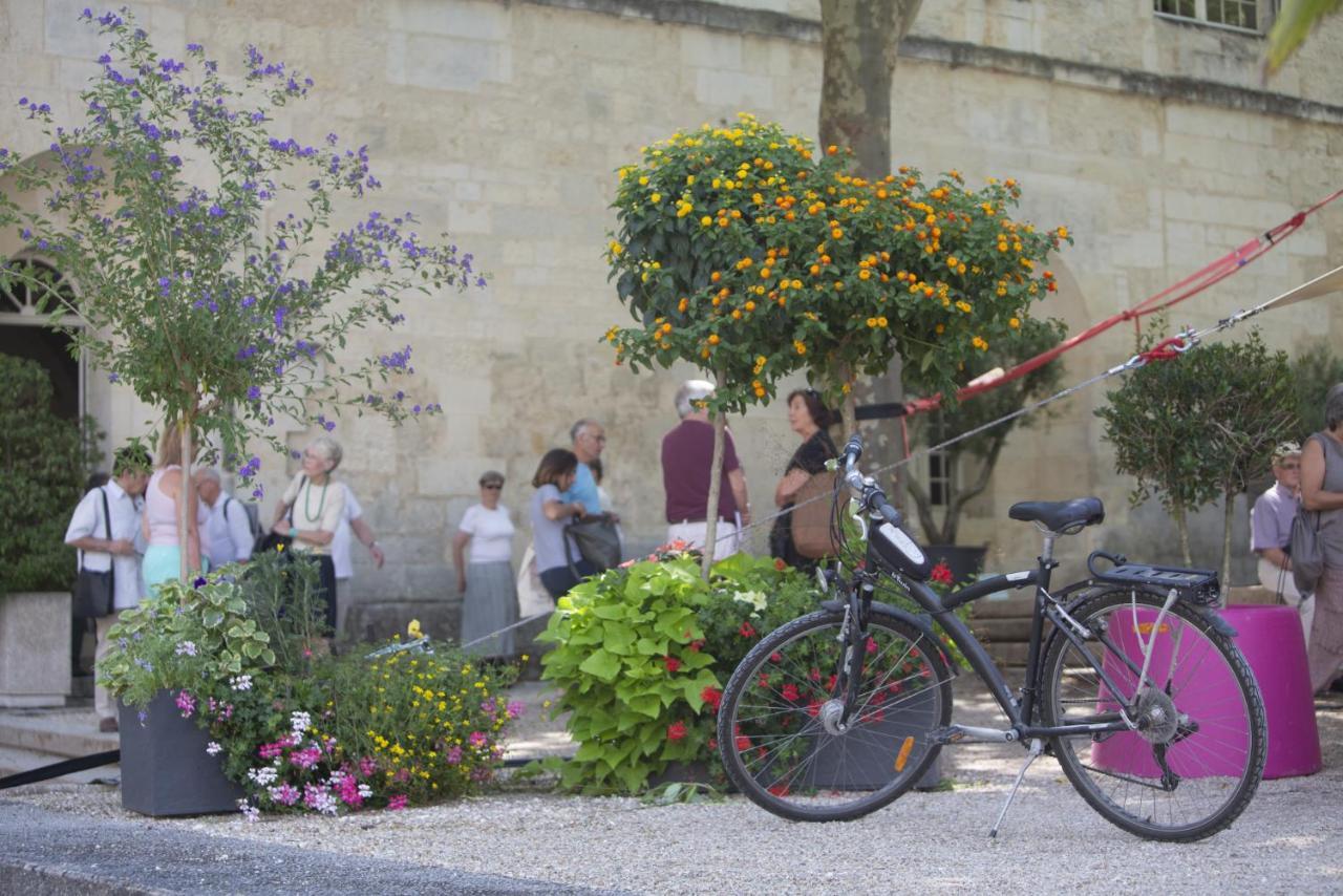 Les Chambres De L'Abbaye Saintes Eksteriør bilde