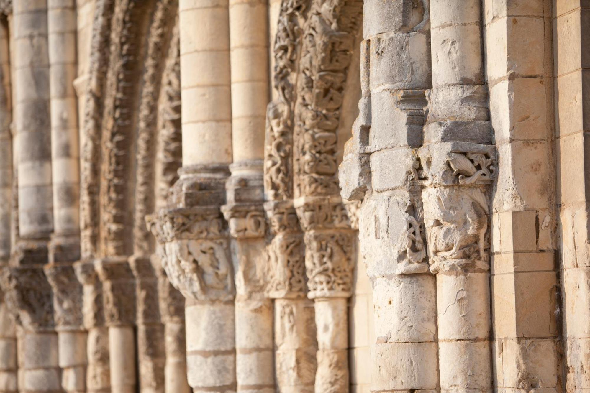 Les Chambres De L'Abbaye Saintes Eksteriør bilde