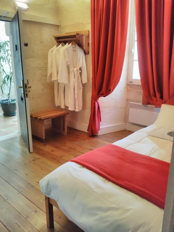 Les Chambres De L'Abbaye Saintes Eksteriør bilde
